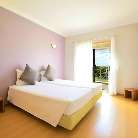 Oazis 4 Bedrooms Албуфейра