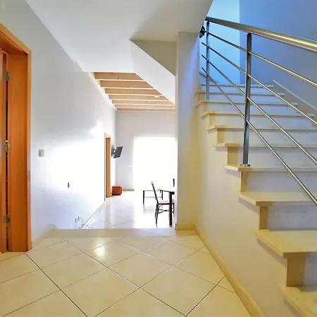 Дом отдыха Oazis 4 Bedrooms *
